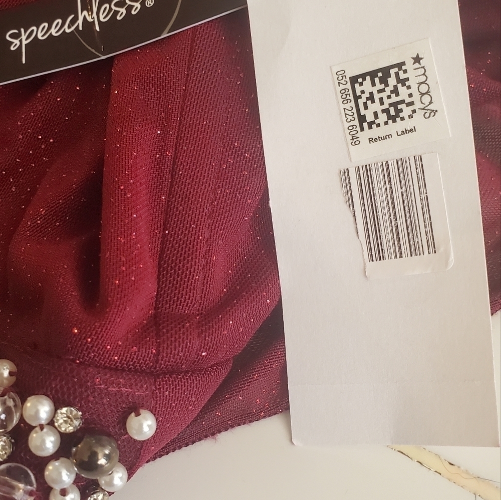 SPEECHLESS Burgundy Glitter Sheer Evening Gown Size 9 Beaded Flowing Faux pearl - Picture 11 of 17